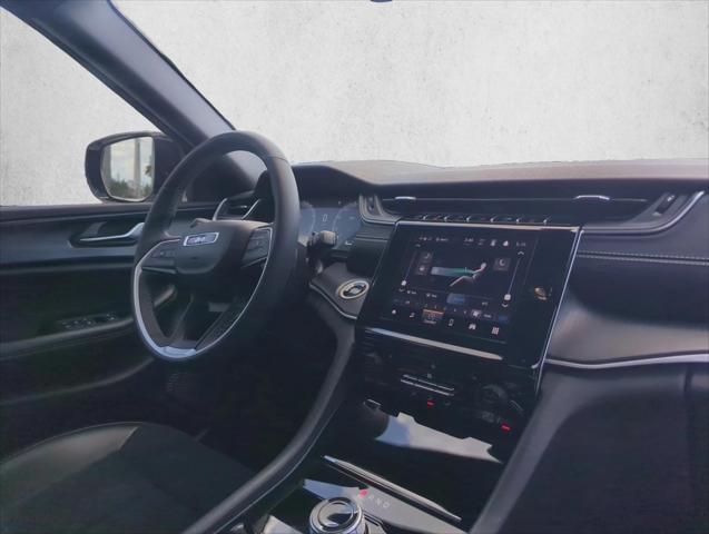 2024 Jeep Grand Cherokee Altitude 4x2