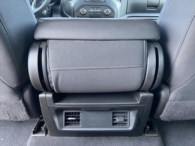 2020 Chevrolet Silverado 1500 4WD Crew Cab Short Bed Custom