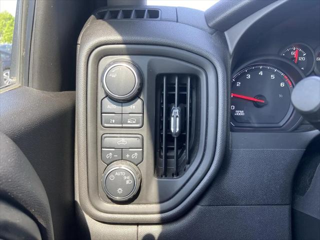2020 Chevrolet Silverado 1500 4WD Crew Cab Short Bed Custom