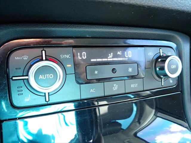 2013 Volkswagen Touareg VR6 Sport