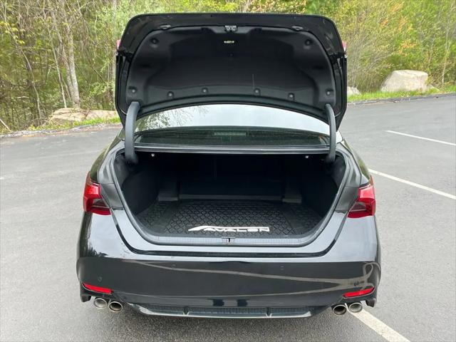 2019 Toyota Avalon Touring