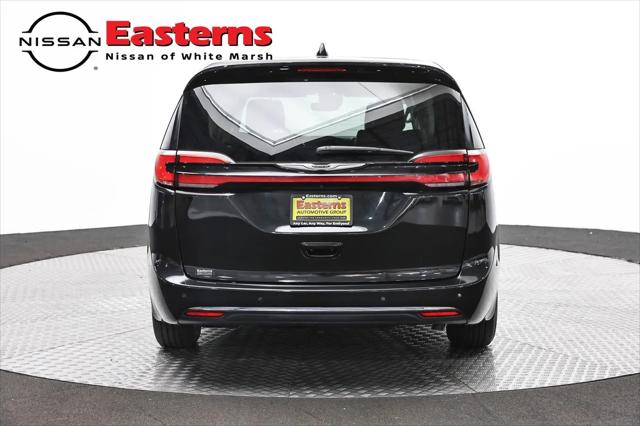 2023 Chrysler Pacifica Hybrid Touring L