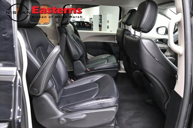 2023 Chrysler Pacifica Hybrid Touring L