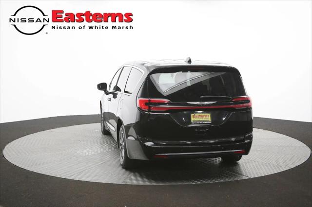 2023 Chrysler Pacifica Hybrid Touring L