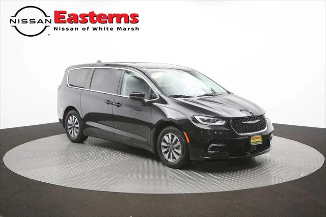 2023 Chrysler Pacifica Hybrid Touring L
