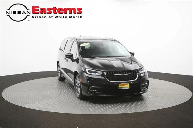 2023 Chrysler Pacifica Hybrid Touring L
