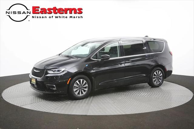 2023 Chrysler Pacifica Hybrid Touring L