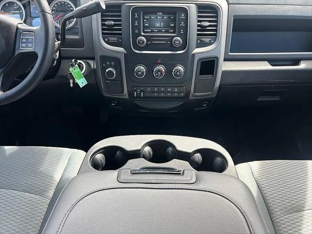 2017 Ram 2500 Tradesman Crew Cab 4x4 6'4" Box