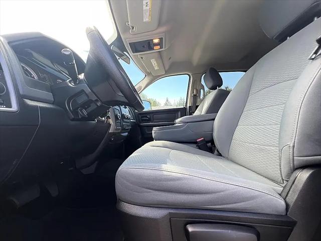 2017 Ram 2500 Tradesman Crew Cab 4x4 6'4" Box