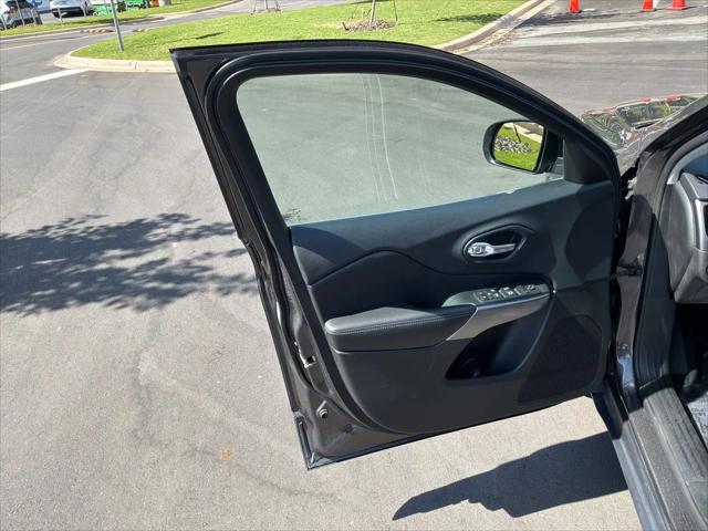 2019 Jeep Cherokee Latitude Plus FWD