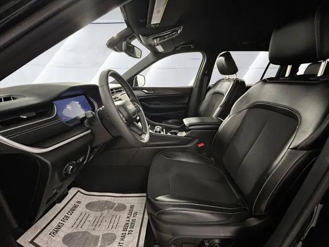 2024 Jeep Grand Cherokee L Altitude 4x4