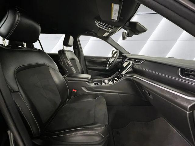 2024 Jeep Grand Cherokee L Altitude 4x4