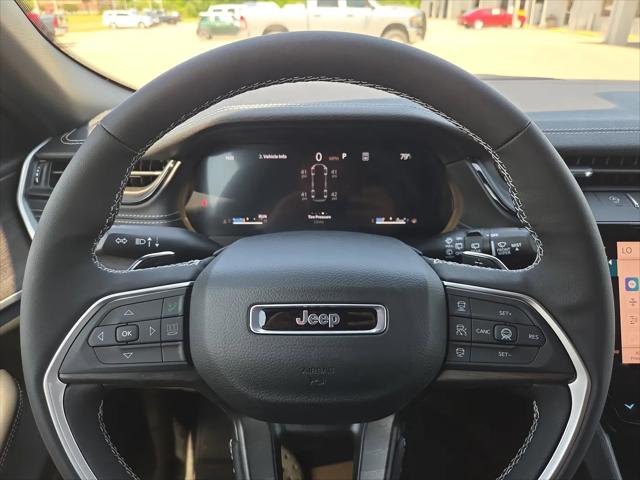 2026 Jeep Grand Cherokee L Altitude 4x4