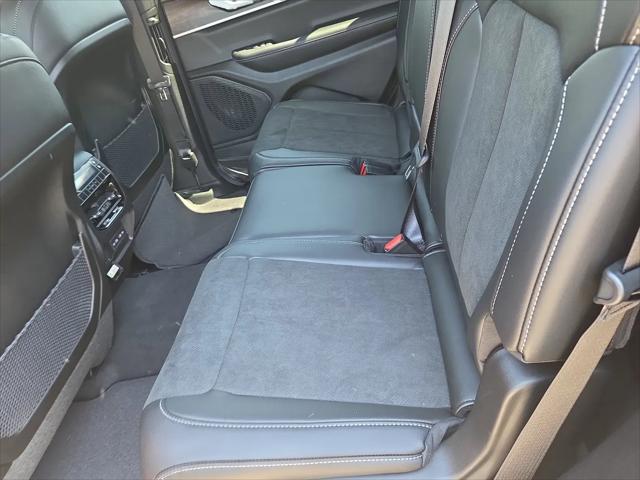 2026 Jeep Grand Cherokee L Altitude 4x4
