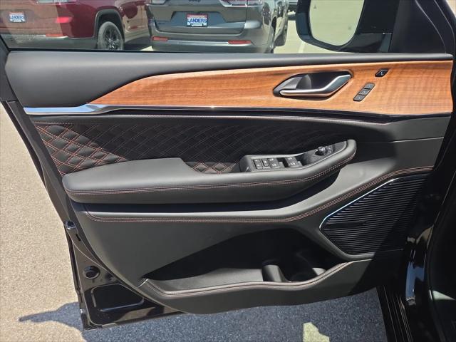 2026 Jeep Grand Cherokee L Summit 4x4