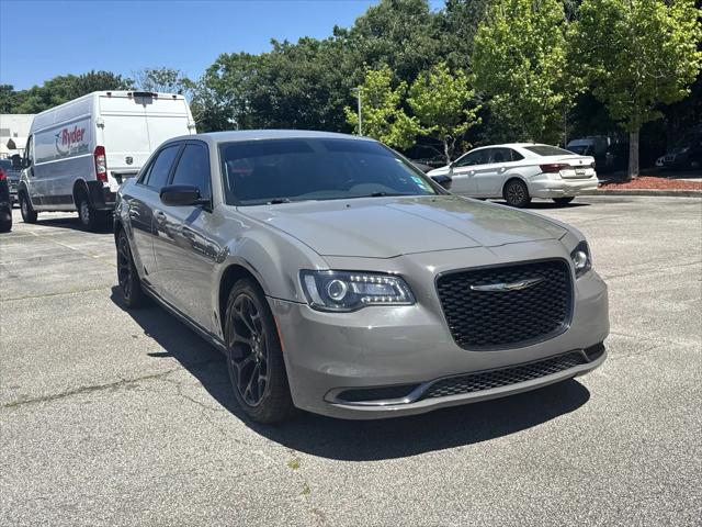 2019 Chrysler 300 Touring