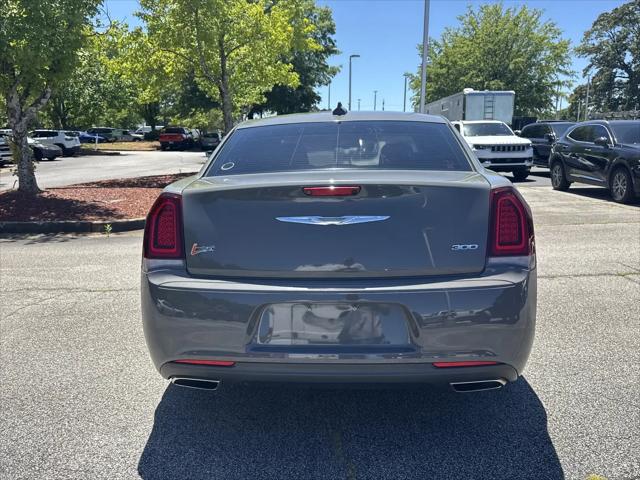 2019 Chrysler 300 Touring