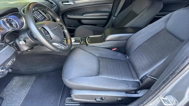 2019 Chrysler 300 Touring