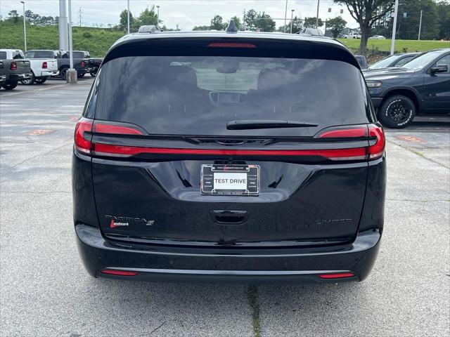 2027 Chrysler Pacifica Limited