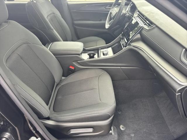 2026 Jeep Grand Cherokee L Altitude 4x2