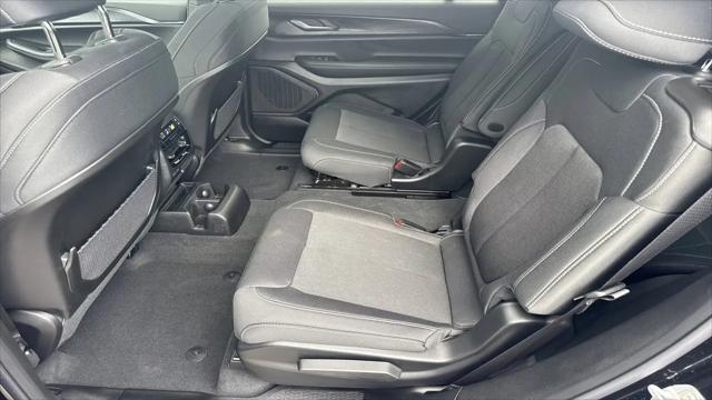 2026 Jeep Grand Cherokee L Altitude 4x2