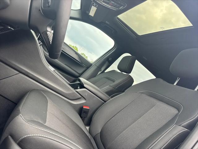 2026 Jeep Grand Cherokee L Altitude 4x2
