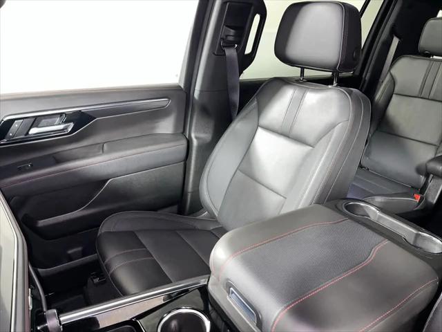 2026 Chevrolet Suburban RST, 4WD