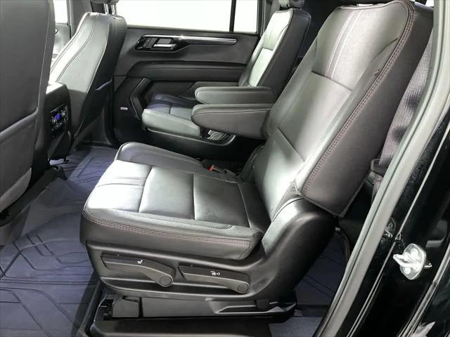 2026 Chevrolet Suburban RST, 4WD