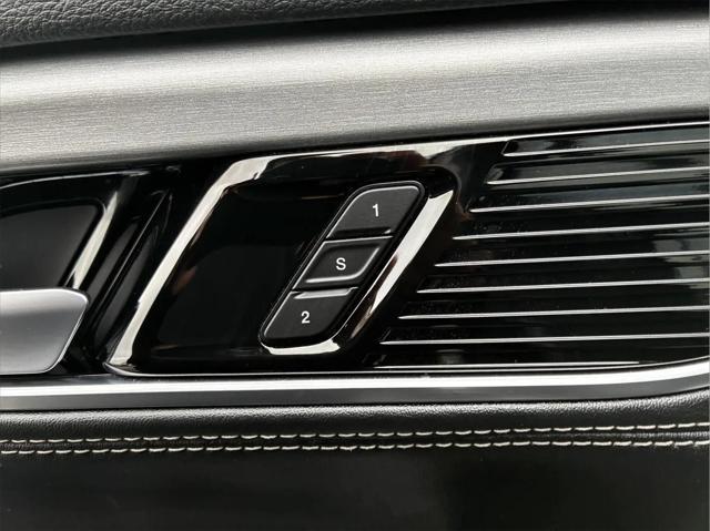 2024 Jeep Wagoneer Series II Carbide