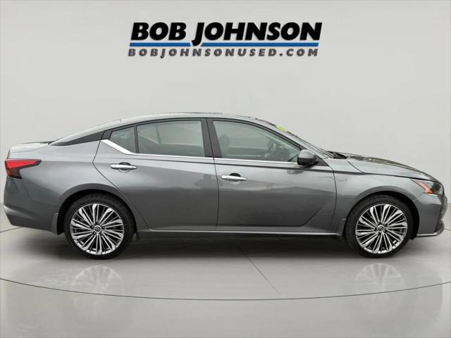 2024 Nissan Altima Platinum