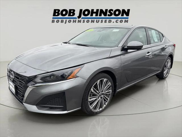 2024 Nissan Altima Platinum