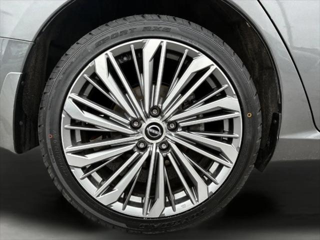2024 Nissan Altima Platinum
