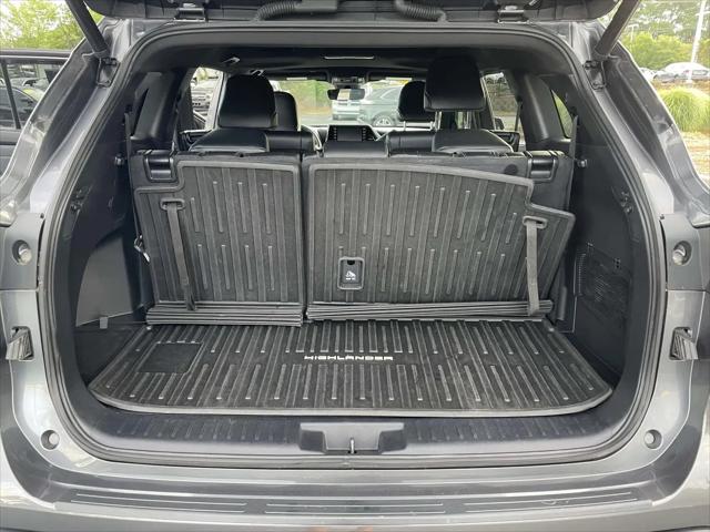 2022 Toyota Highlander XSE