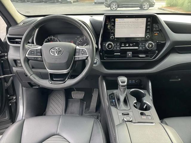 2022 Toyota Highlander XSE