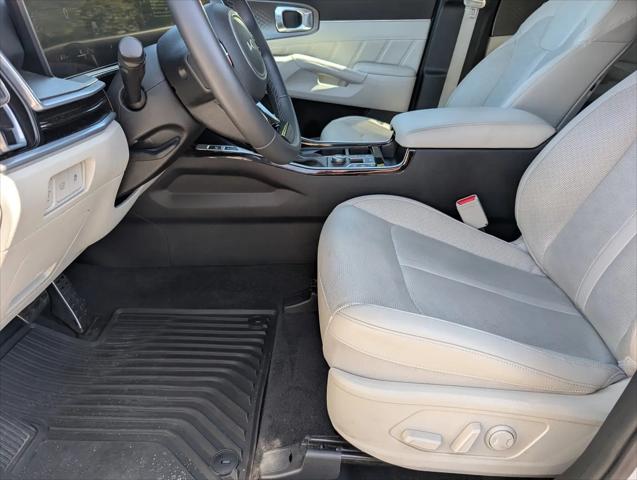 2025 Kia Sorento SX