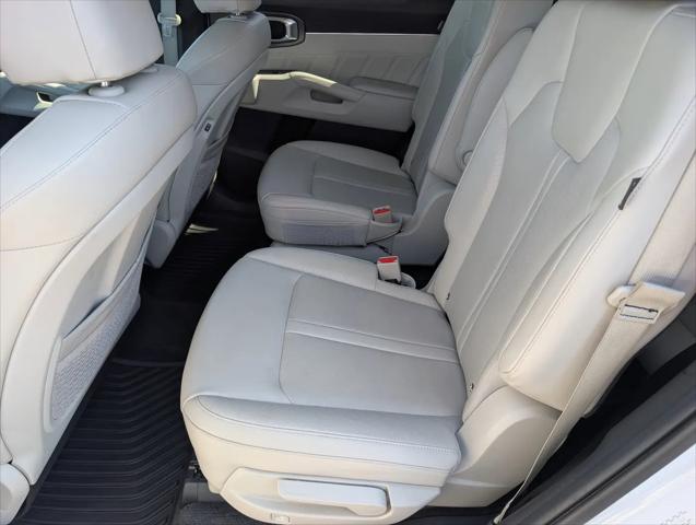 2025 Kia Sorento SX