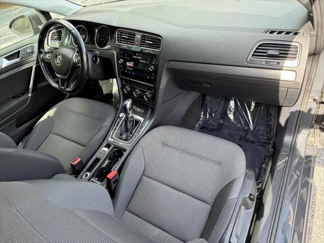 2019 Volkswagen e-Golf SE