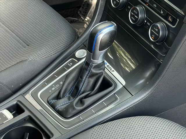 2019 Volkswagen e-Golf SE