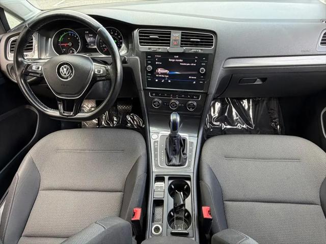 2019 Volkswagen e-Golf SE