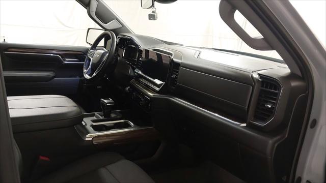 2024 Chevrolet Silverado 1500 4WD Crew Cab Short Bed RST