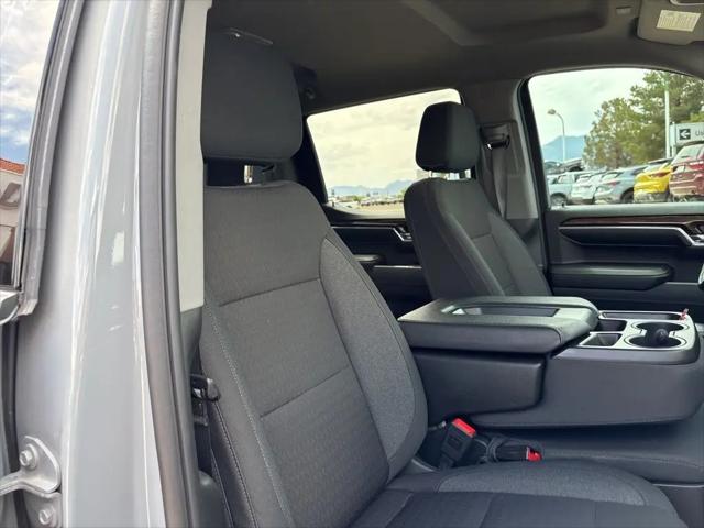 2024 GMC Sierra 1500 4WD Crew Cab Short Box Elevation with 3SB