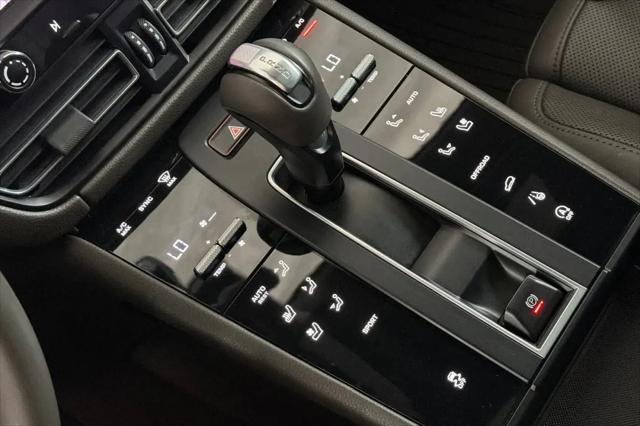 2022 Porsche Macan Macan