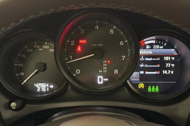 2022 Porsche Macan Macan