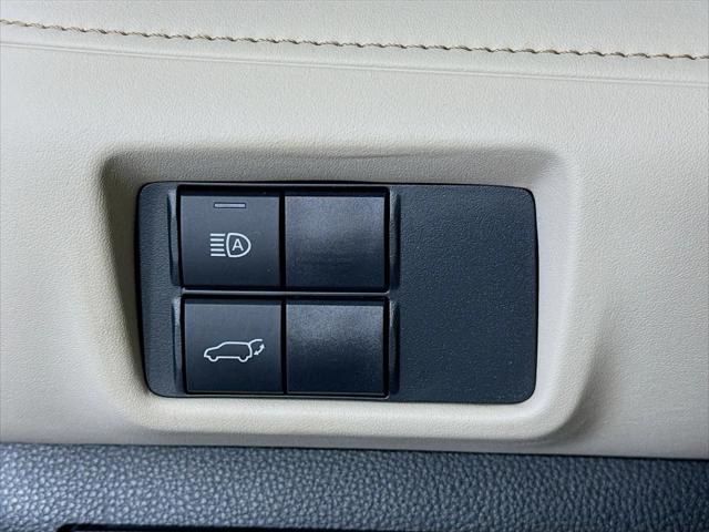 2025 Toyota Highlander Hybrid XLE