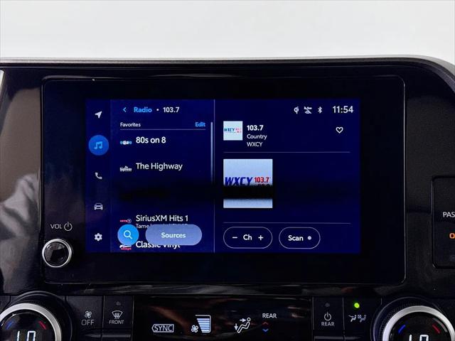 2025 Toyota Highlander Hybrid XLE