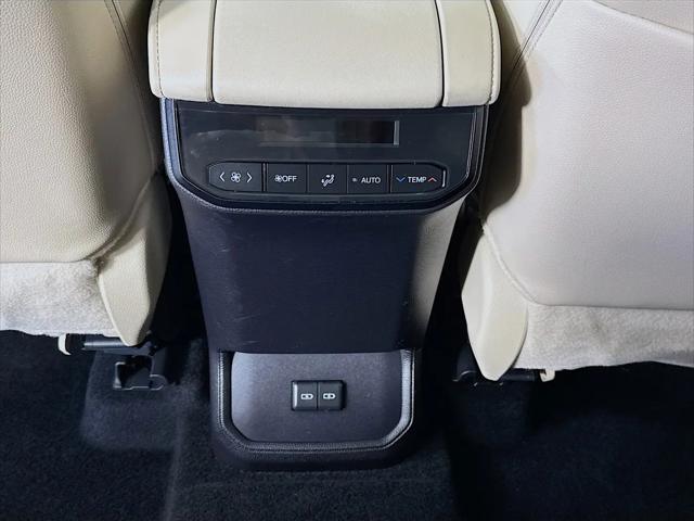 2025 Toyota Highlander Hybrid XLE