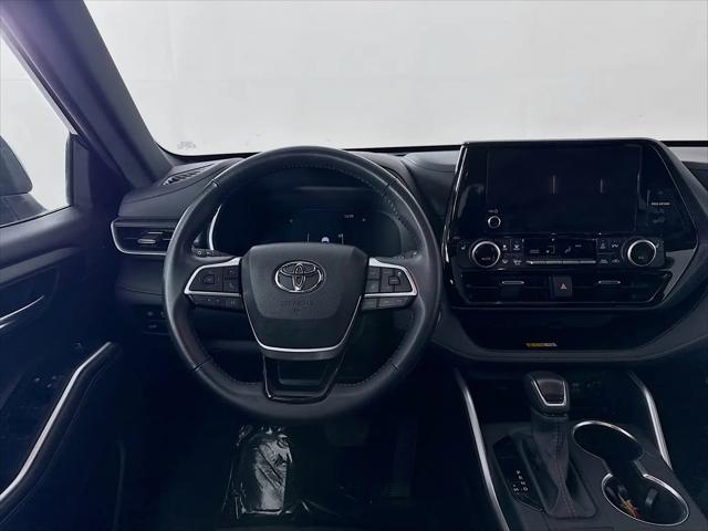 2025 Toyota Highlander XSE