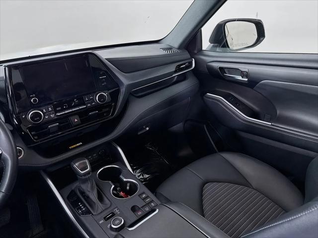 2025 Toyota Highlander XSE