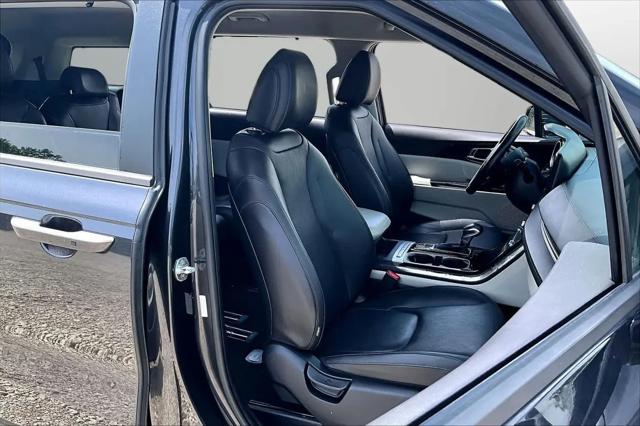 2022 Kia Carnival MPV EX