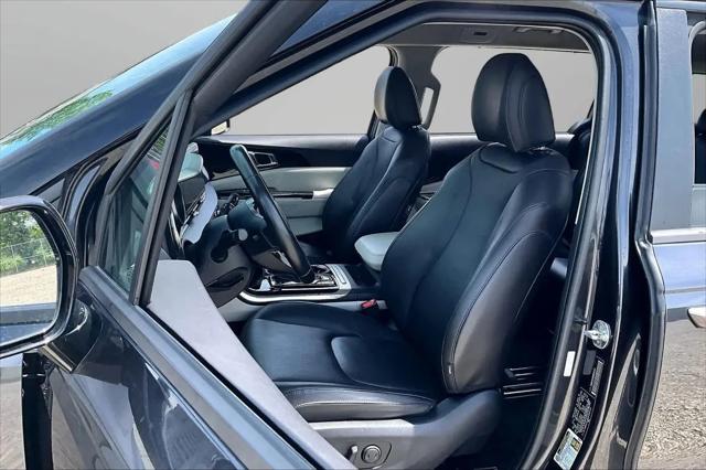 2022 Kia Carnival MPV EX